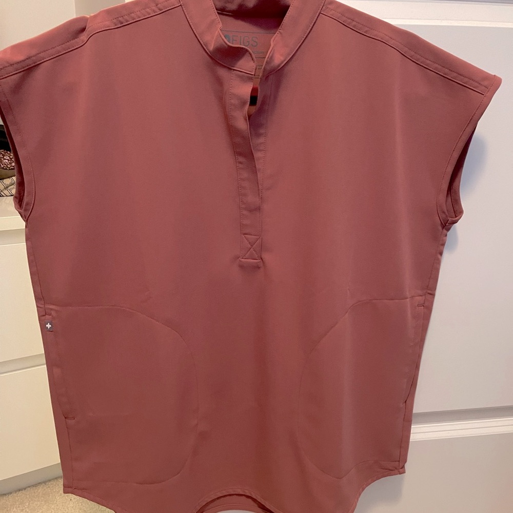 FIGS Rafaela scrub top